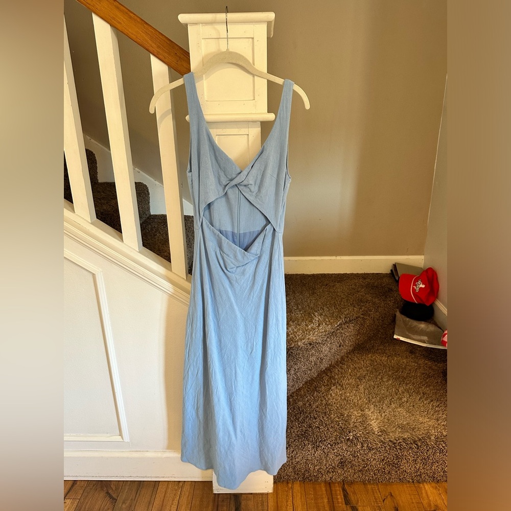 Petal and Pup Size 2 Cut-out Dress